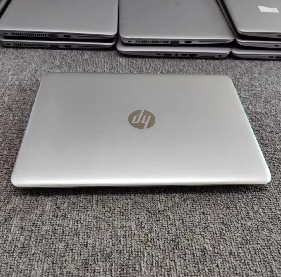 HP EliteBook 840 G3 Core I5 6th gen 8GB Ram 512GB SSD 4GB GPU + PC bag