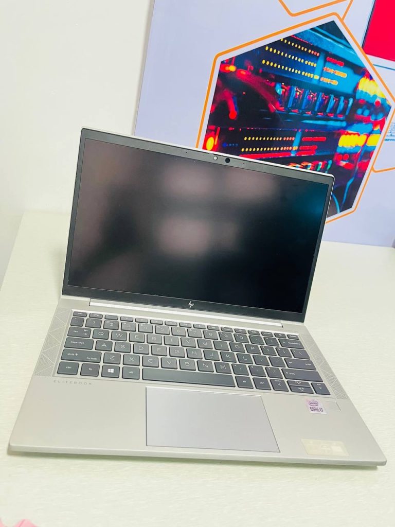 HP EliteBook 830 G7 core i7 10th gen SSD 512GB Ram 8GB touch screen+ PC bag